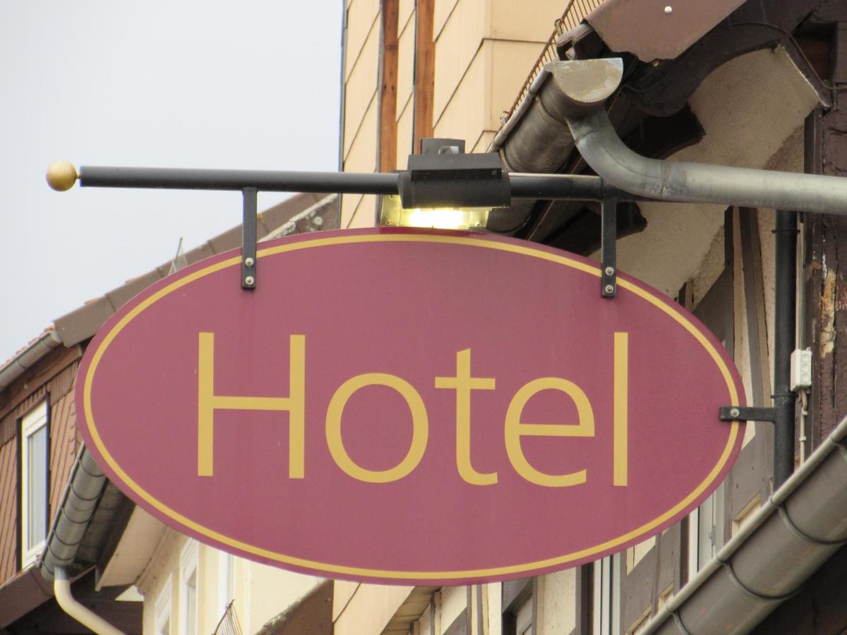 Hotel Und Restaurant Pinkenburg Wennigsen Buitenkant foto